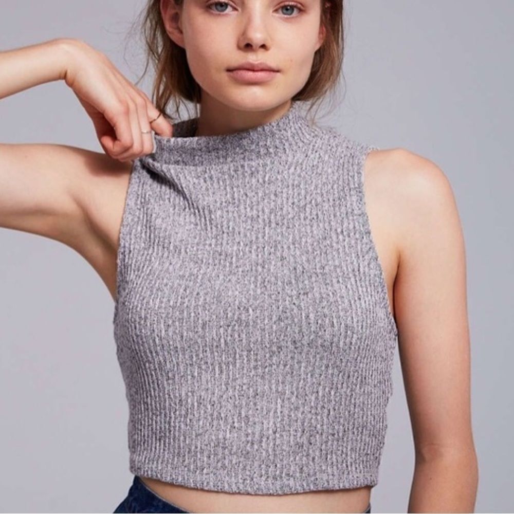 Silence + Noise Marled Lightweight Knit Crop Top S